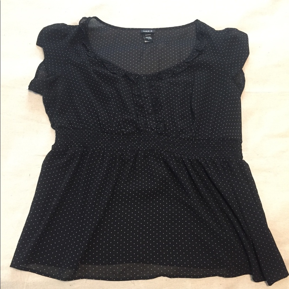 Torrid Sheer Babydoll Top, black w.pink dots Sz 2